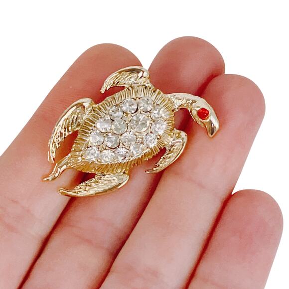 Vintage Gold Tone Turtle Brooch Rhinestone Shell Red Eye Pin 1960s Sparkling - Picture 2 of 9